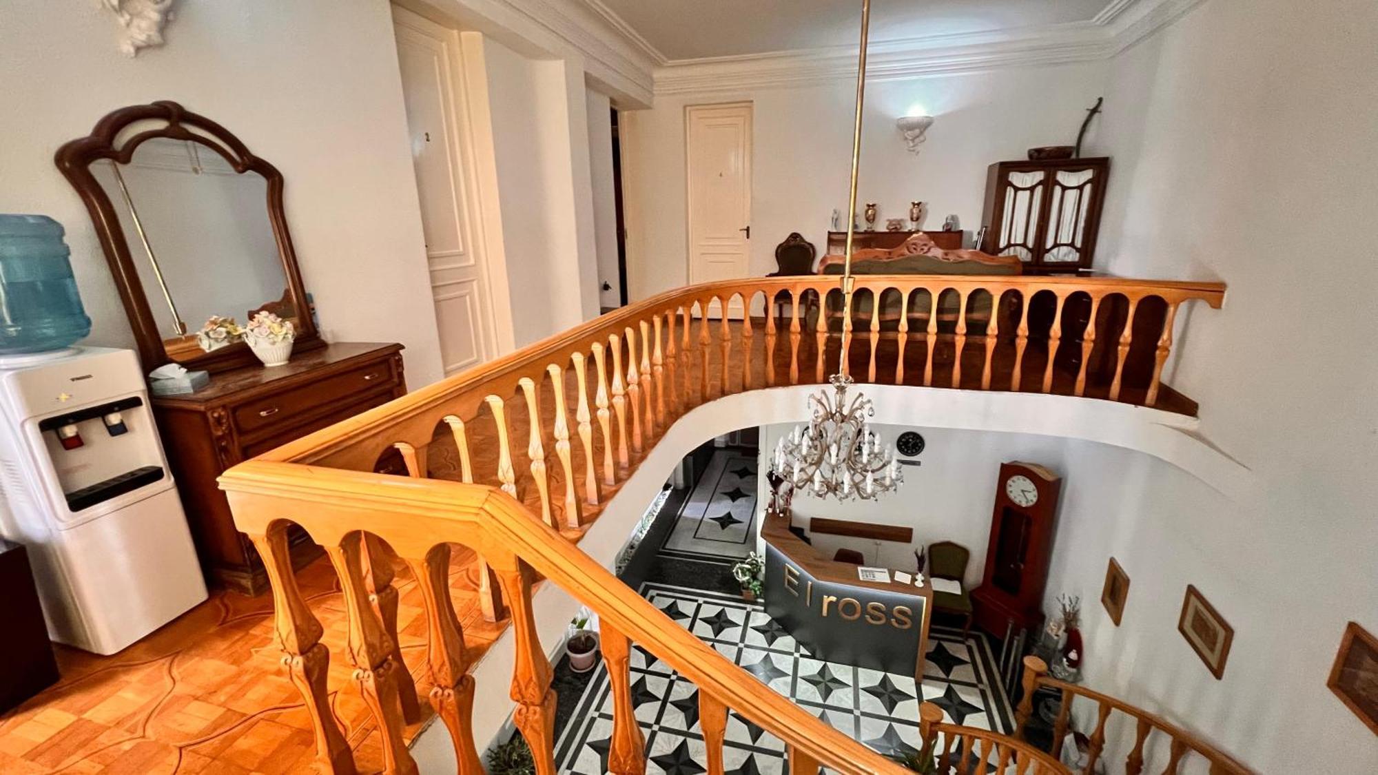 Elross Hotel Yerevan Bagian luar foto