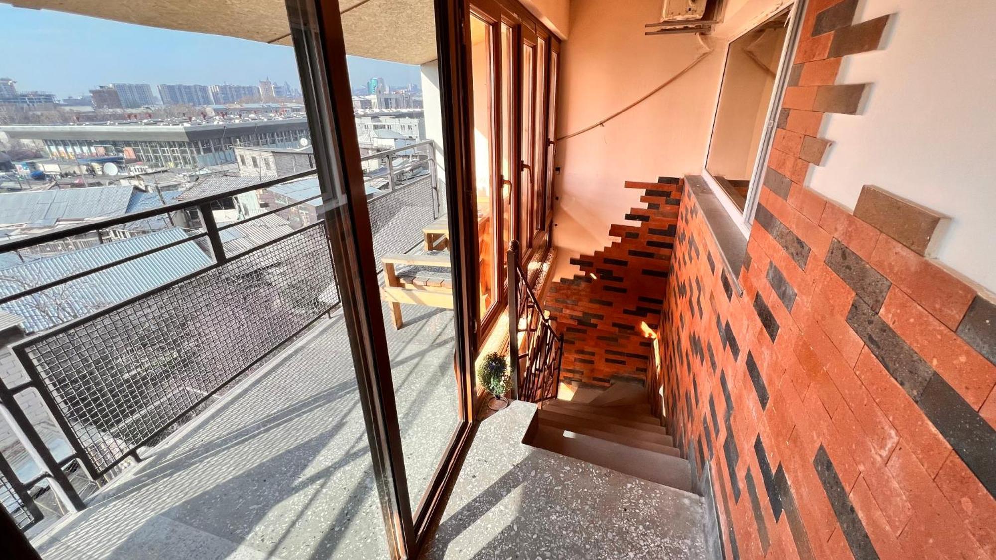 Elross Hotel Yerevan Bagian luar foto